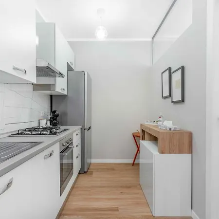 Appartement Bo13 -crescenzago- Bright - Wifi - Elegant *