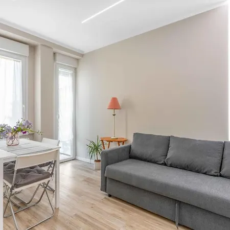Appartement Bo13 -crescenzago- Bright - Wifi - Elegant